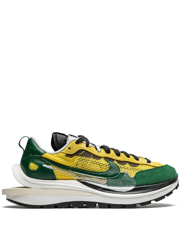 Nike Vaporwaffle / Sacai (Tour Yellow Stadium Green)